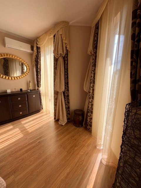 Flat 3 rooms 90 m², Nesebar, Bulgaria