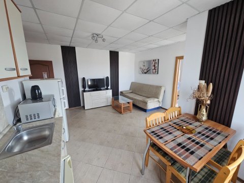 Flat 2 bedrooms + kitchen 77 m², Nesebar, Sunny Beach, Bulgaria