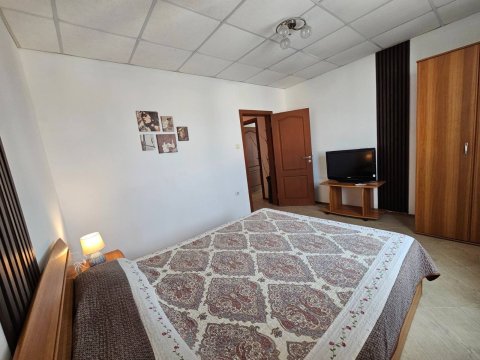 Flat 2 bedrooms + kitchen 77 m², Nesebar, Sunny Beach, Bulgaria