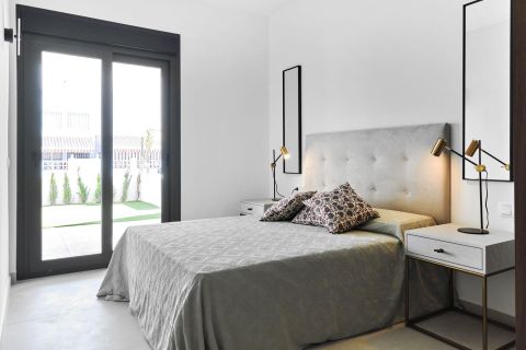 Къща тристаен 100 m², Торевиеха, Аликанте, Испания