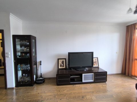 Flat 2 bedrooms + kitchen 82 m², Nesebar, Sveti Vlas, Bulgaria