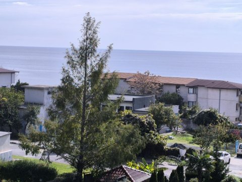 Flat 2 bedrooms + kitchen 82 m², Nesebar, Sveti Vlas, Bulgaria