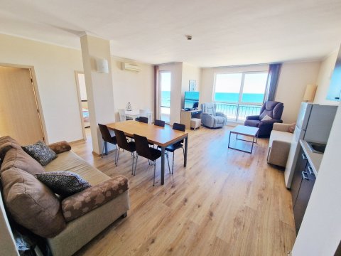 Flat 3 rooms 104 m², Nesebar, Obzor, Bulgaria