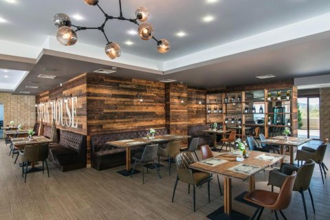 Flat 3 rooms 104 m², Nesebar, Obzor, Bulgaria