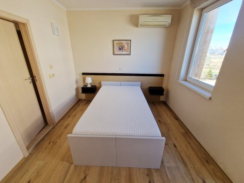 Flat 3 rooms 104 m², Nesebar, Obzor, Bulgaria