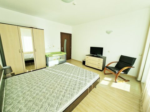 Flat 3 rooms 148 m², Byala, Byala, Bulgaria